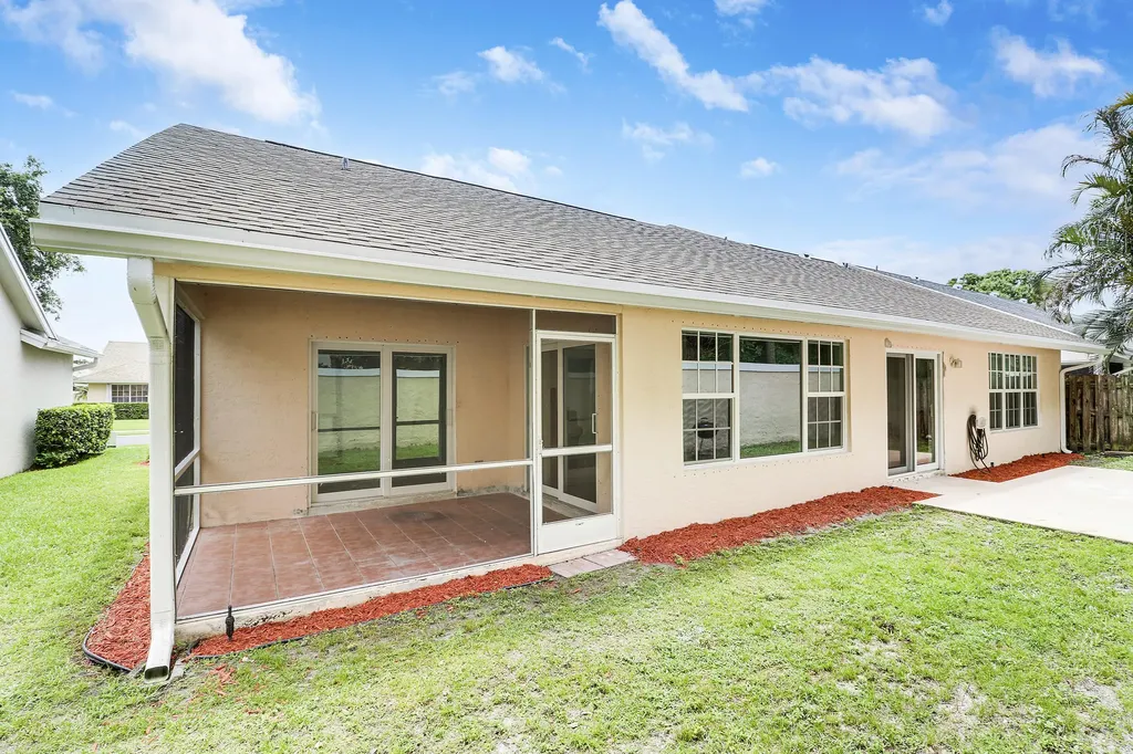 234 Moccasin Trail W Jupiter FL 33458