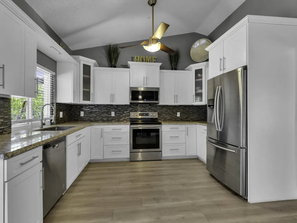 6440 Olde Moat Way Davie FL 33331