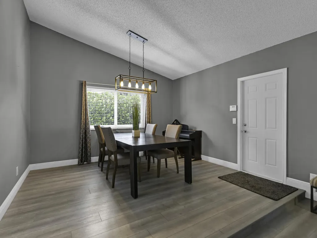 6440 Olde Moat Way Davie FL 33331