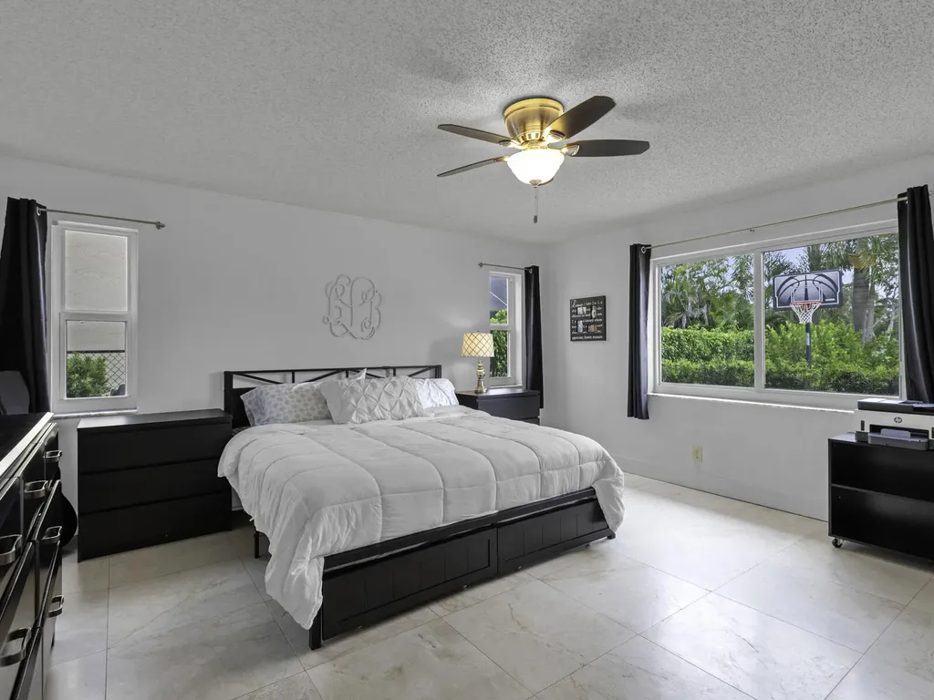 6440 Olde Moat Way Davie FL 33331