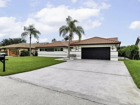 6440 Olde Moat Way Davie FL 33331