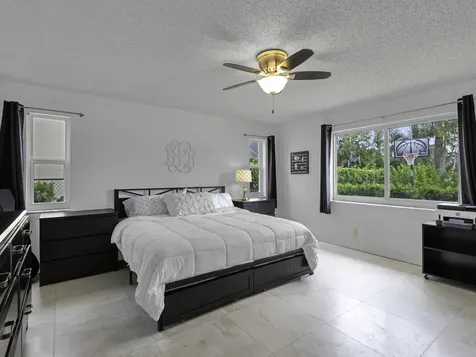 6440 Olde Moat Way Davie FL 33331
