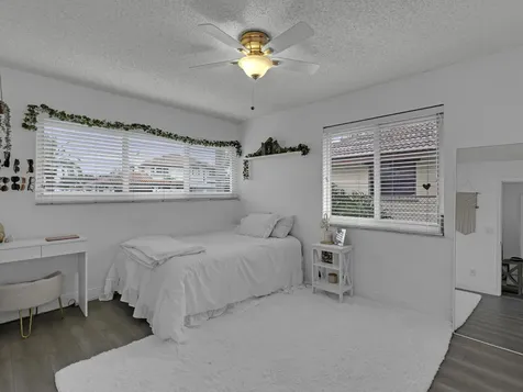 6440 Olde Moat Way Davie FL 33331