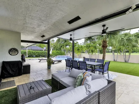 6440 Olde Moat Way Davie FL 33331