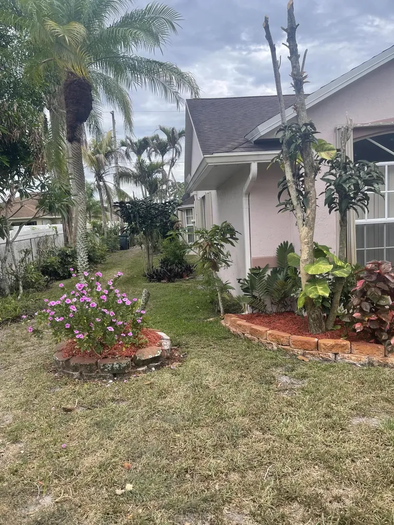 1538 SW Neptune Avenue Port St Lucie FL 34953