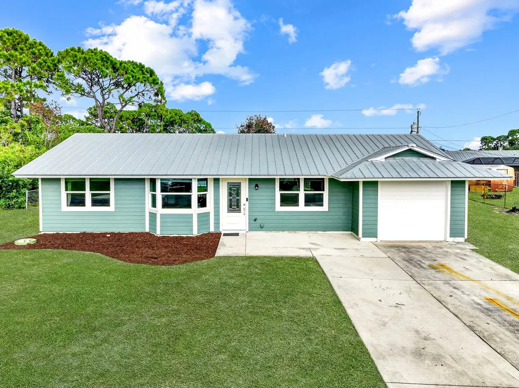 2291 SW Franklin Street Port St Lucie FL 34953