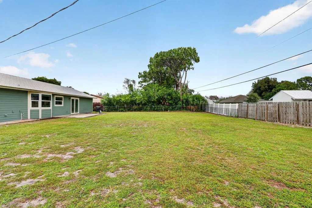 2291 SW Franklin Street Port St Lucie FL 34953
