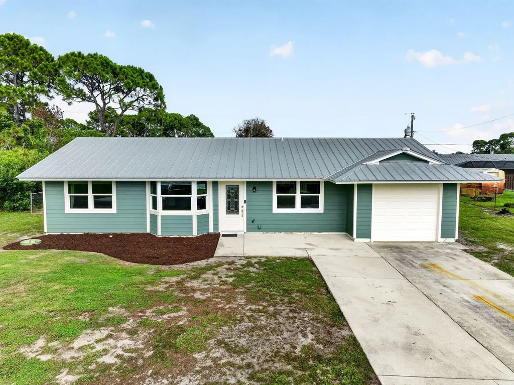2291 SW Franklin Street Port St Lucie FL 34953