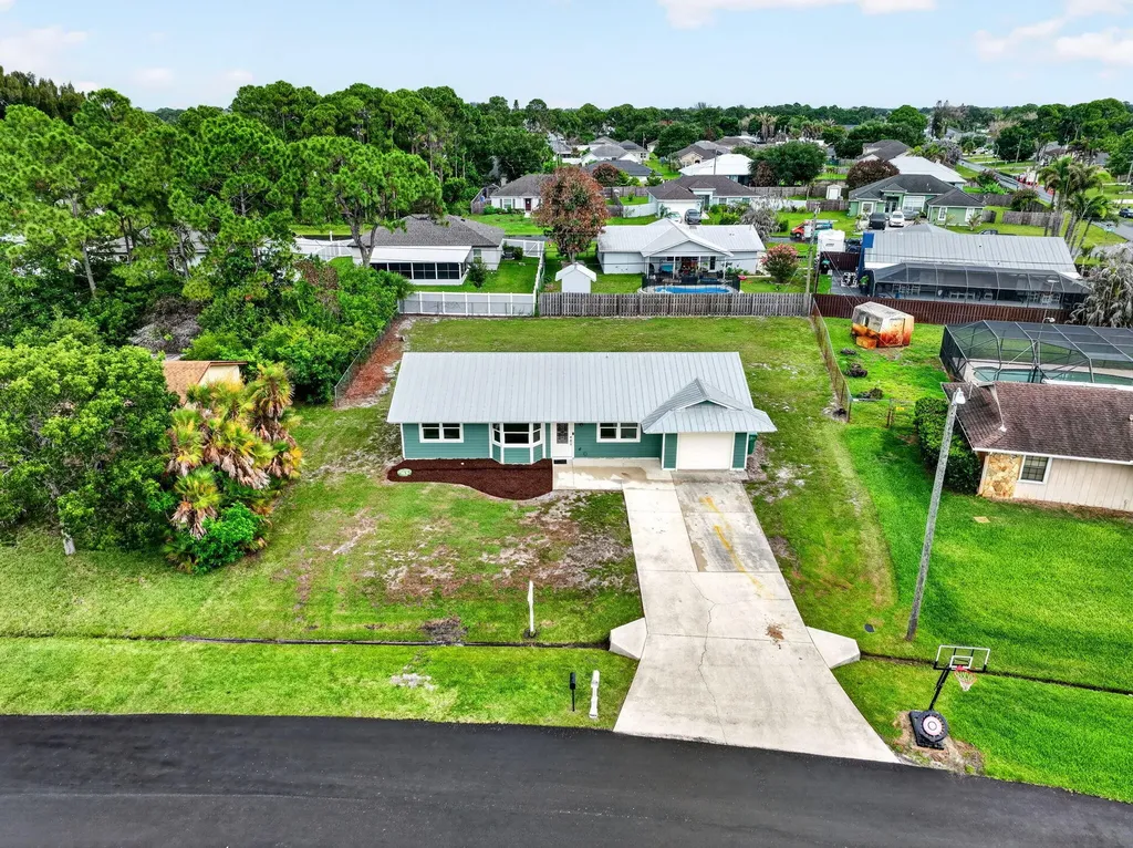 2291 SW Franklin Street Port St Lucie FL 34953