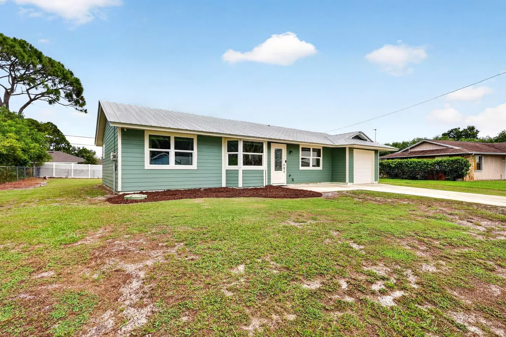2291 SW Franklin Street Port St Lucie FL 34953