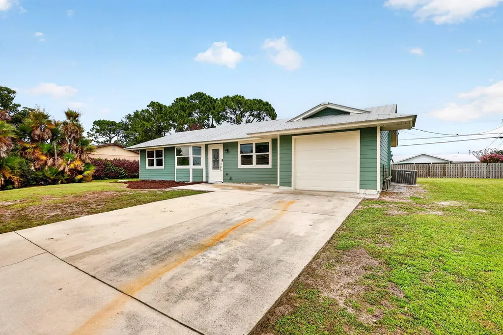 2291 SW Franklin Street Port St Lucie FL 34953