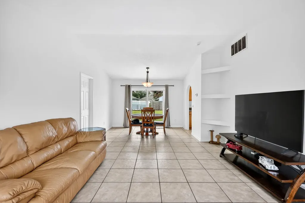 2291 SW Franklin Street Port St Lucie FL 34953