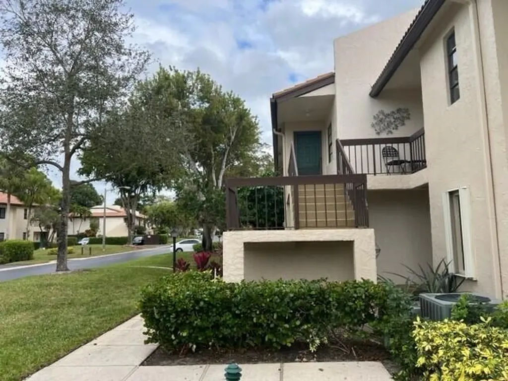 8436 Cypress Lane Boca Raton FL 33433