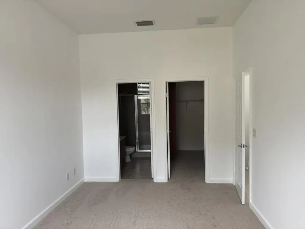 2351 Vintage Drive Lighthouse Point FL 33064