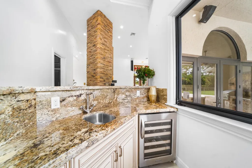 7520 NW 50th Court Coral Springs FL 33067