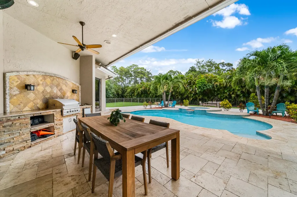 7520 NW 50th Court Coral Springs FL 33067
