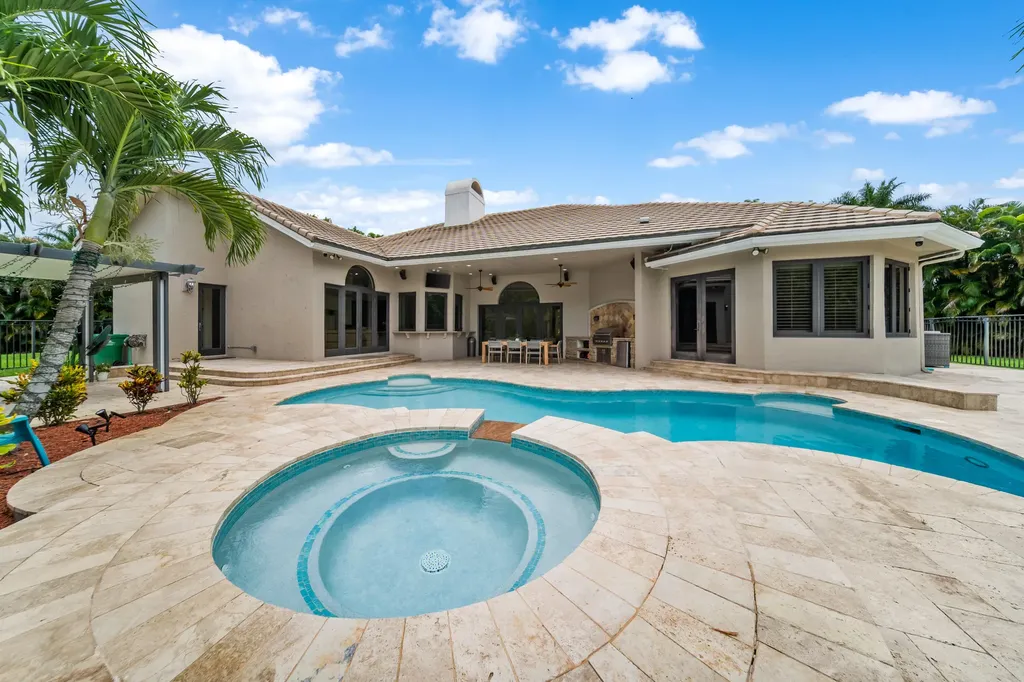 7520 NW 50th Court Coral Springs FL 33067