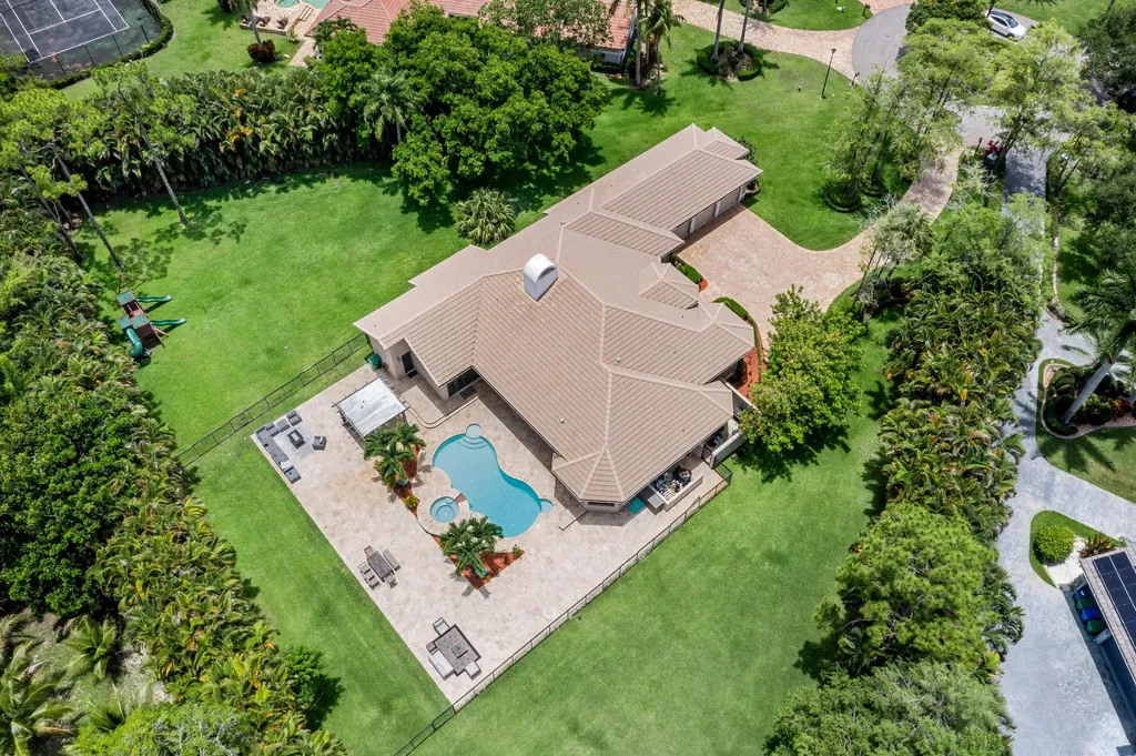 7520 NW 50th Court Coral Springs FL 33067