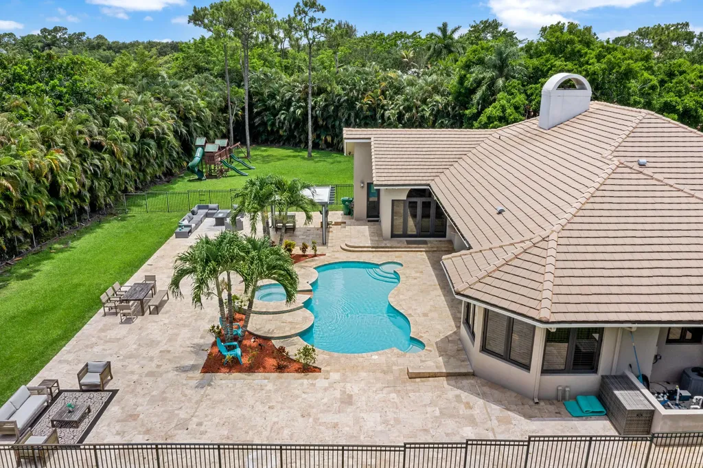 7520 NW 50th Court Coral Springs FL 33067