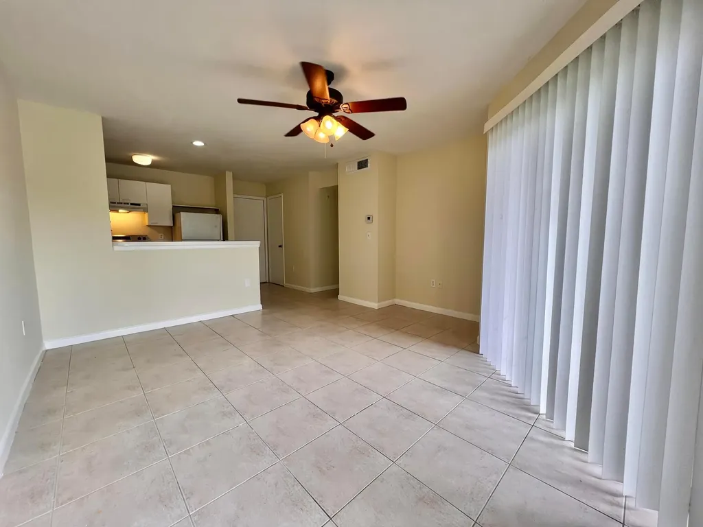 4847 Via Palm Lakes West Palm Beach FL 33417