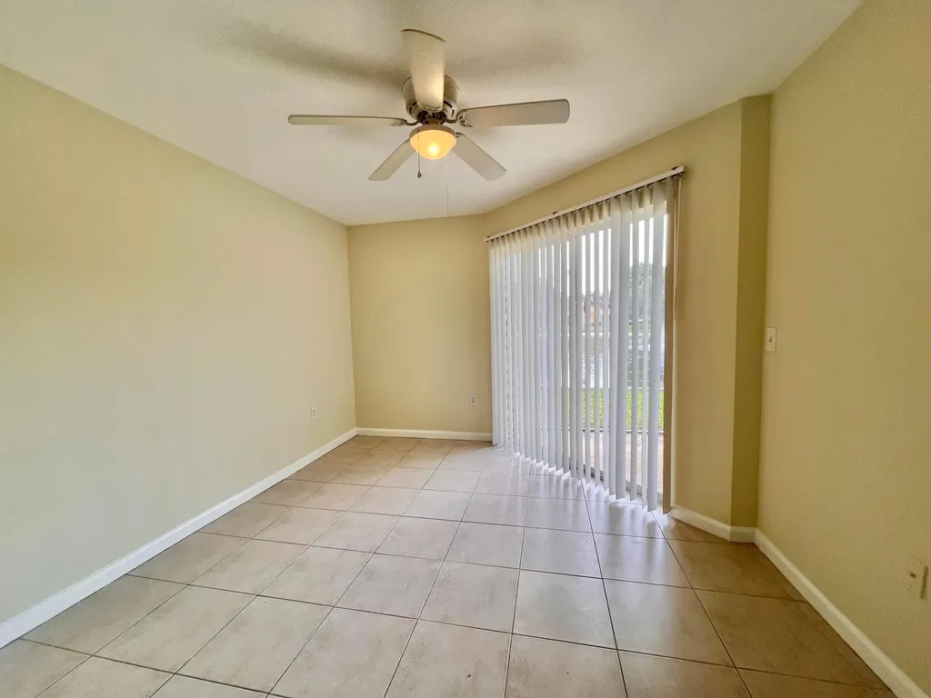 4847 Via Palm Lakes West Palm Beach FL 33417