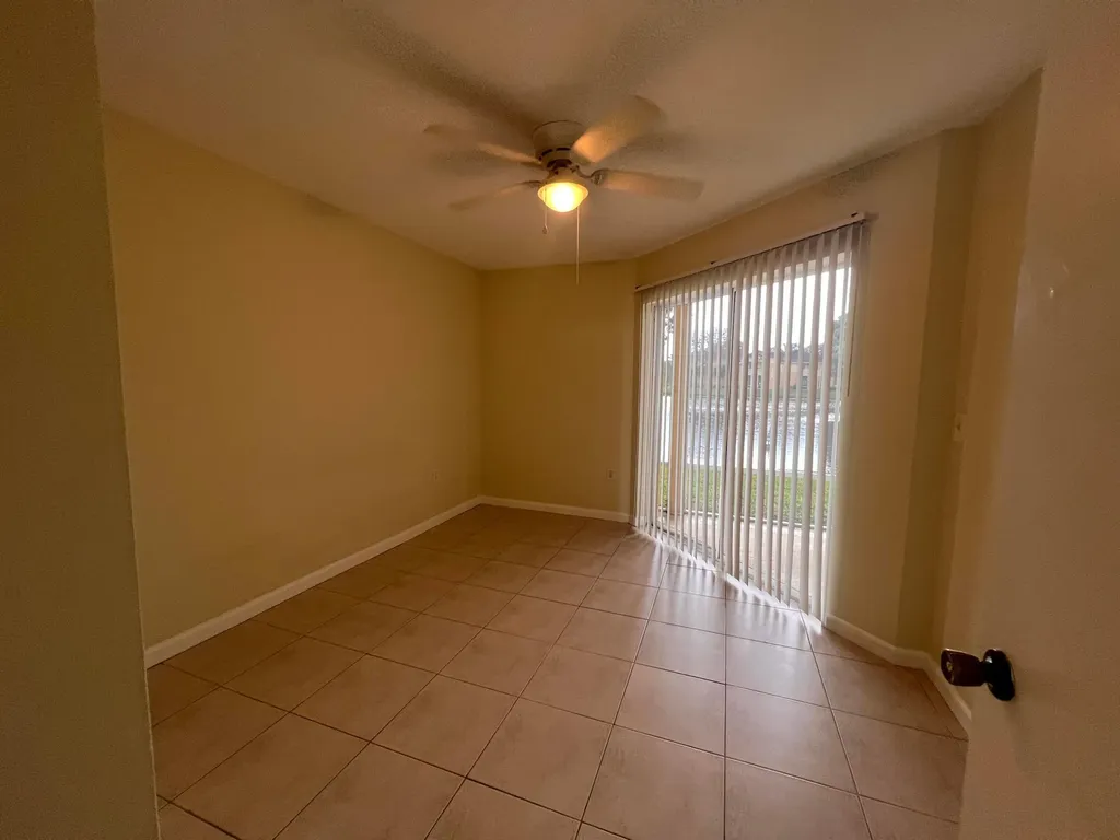 4847 Via Palm Lakes West Palm Beach FL 33417