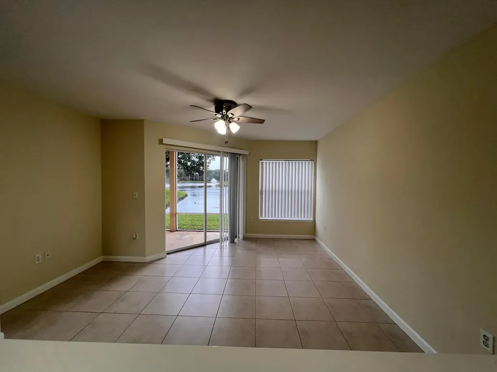 4847 Via Palm Lakes West Palm Beach FL 33417