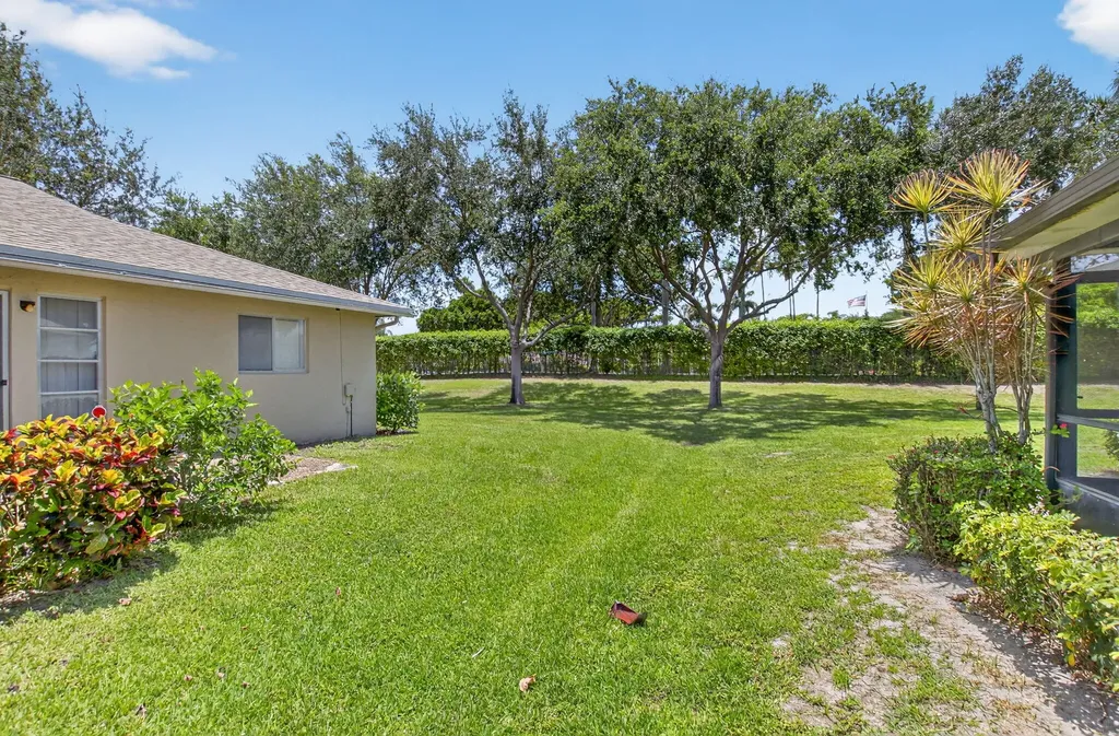 8583 Overset Lane Boca Raton FL 33496