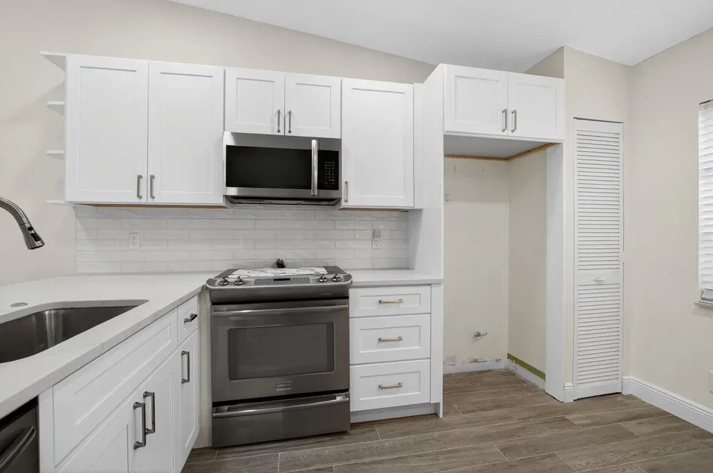 8583 Overset Lane Boca Raton FL 33496