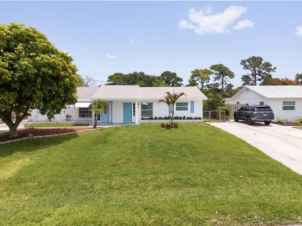1017 Riverwood Lane Jupiter FL 33458