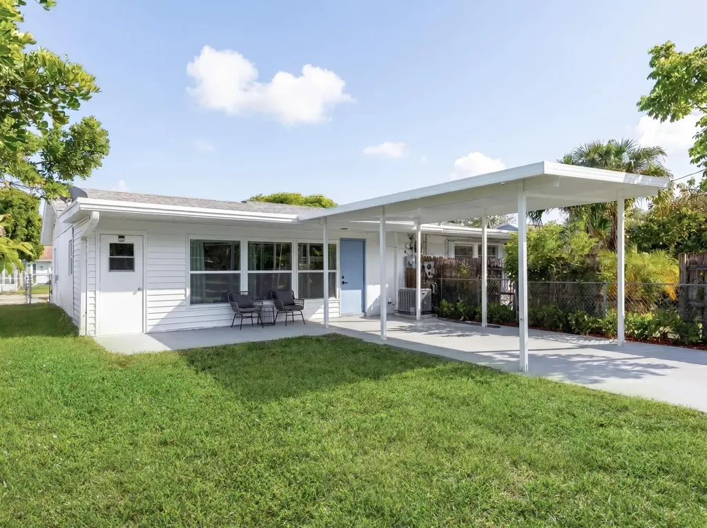 1017 Riverwood Lane Jupiter FL 33458