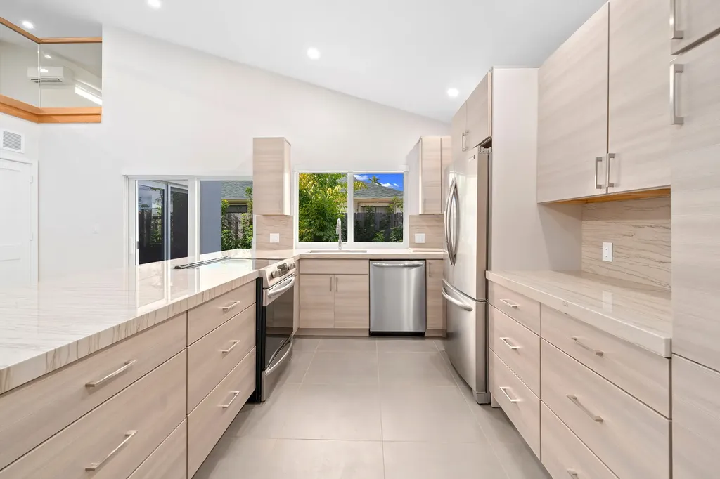 4197 NE 5th Avenue Boca Raton FL 33431