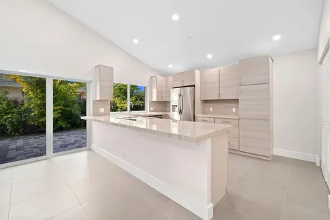 4197 NE 5th Avenue Boca Raton FL 33431