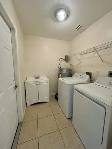 328 W Sugarland Circle Clewiston FL 33440