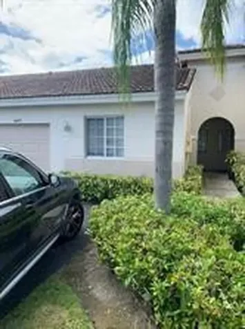 4923 SW 32nd Avenue Dania Beach FL 33312