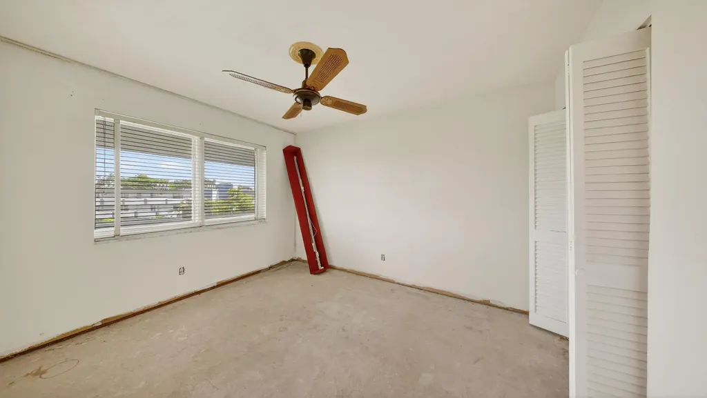 1100 NE 191st Street Miami FL 33179