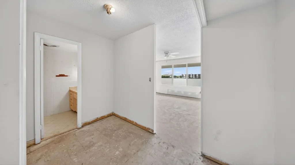 1100 NE 191st Street Miami FL 33179