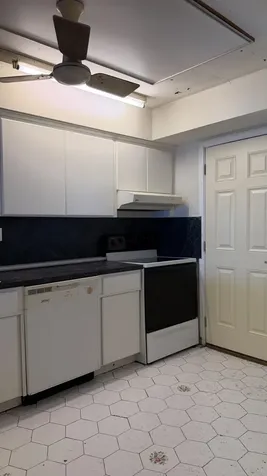 1100 NE 191st Street Miami FL 33179