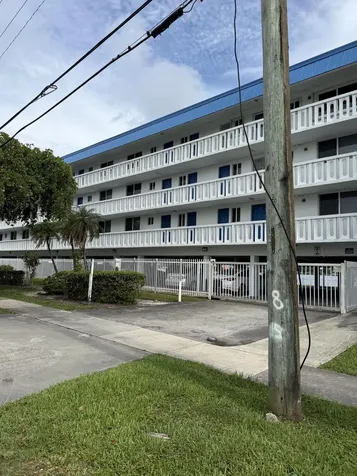 1100 NE 191st Street Miami FL 33179