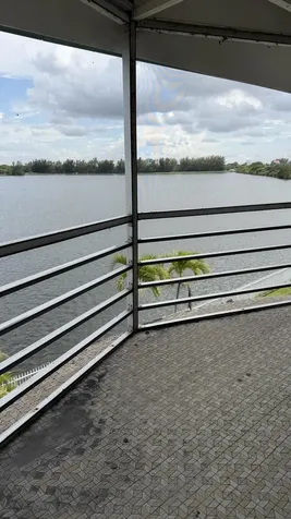 1100 NE 191st Street Miami FL 33179