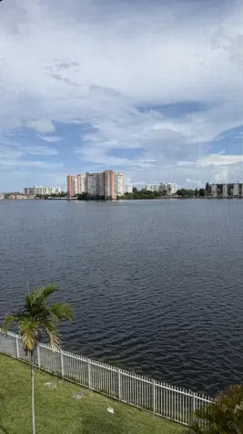 1100 NE 191st Street Miami FL 33179