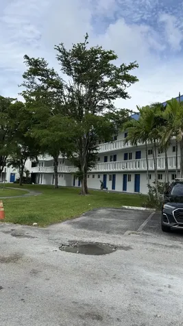 1100 NE 191st Street Miami FL 33179