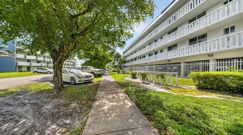 1100 NE 191st Street Miami FL 33179