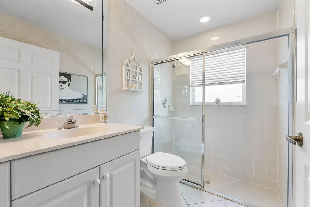 6643 Sherbrook Drive Boynton Beach FL 33437