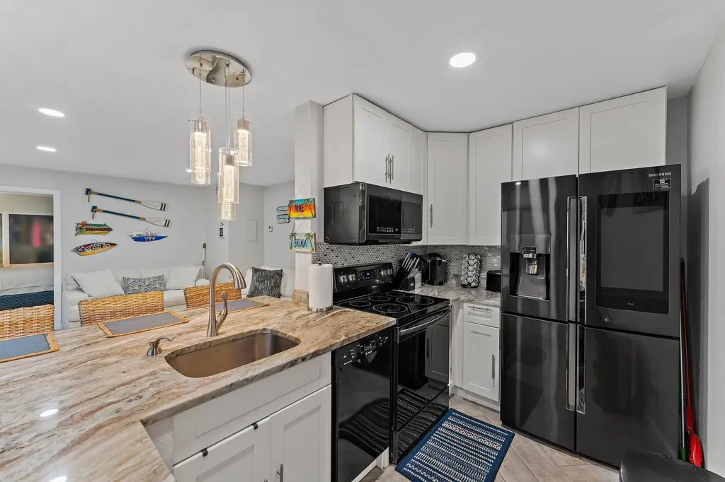 1605 S Us Highway 1 Jupiter FL 33477