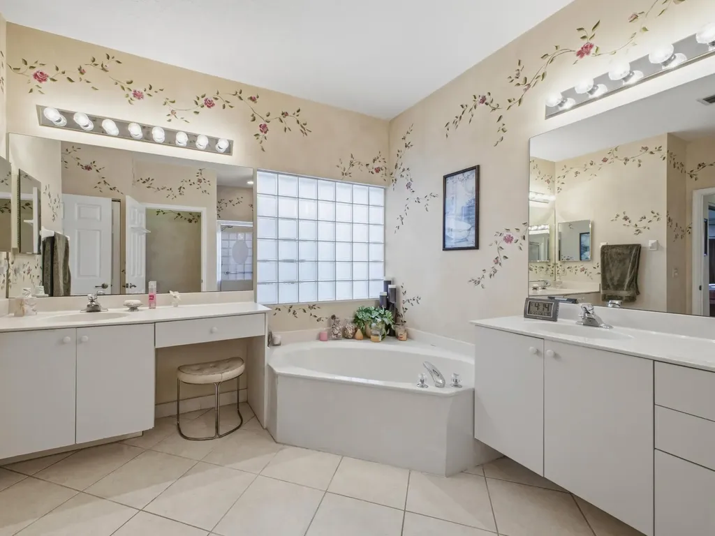 7624 Viniste Drive Boynton Beach FL 33472