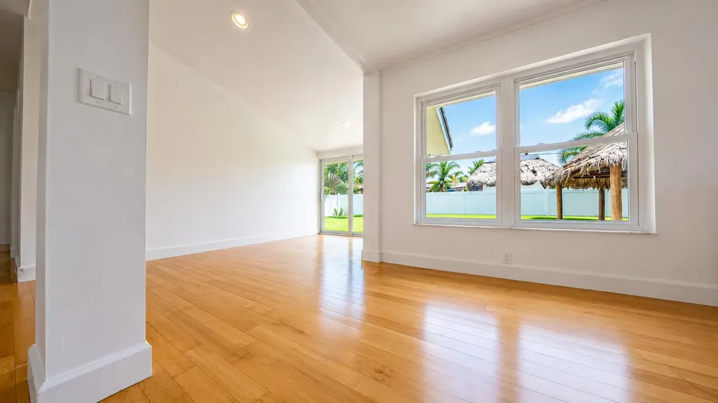 420 SE 4th Court Pompano Beach FL 33060