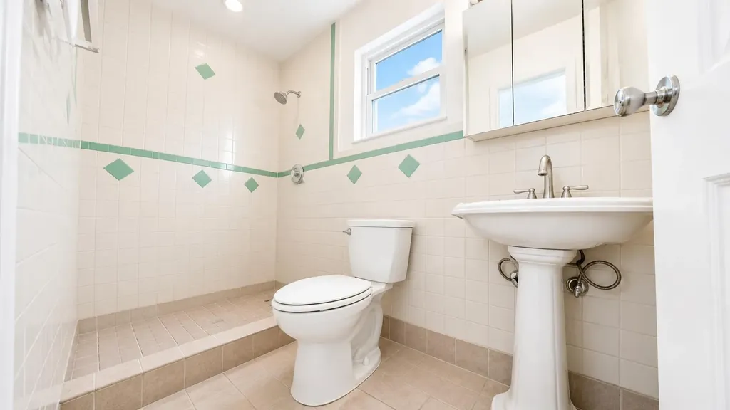 420 SE 4th Court Pompano Beach FL 33060
