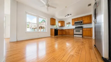 420 SE 4th Court Pompano Beach FL 33060
