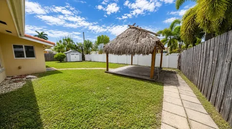 420 SE 4th Court Pompano Beach FL 33060